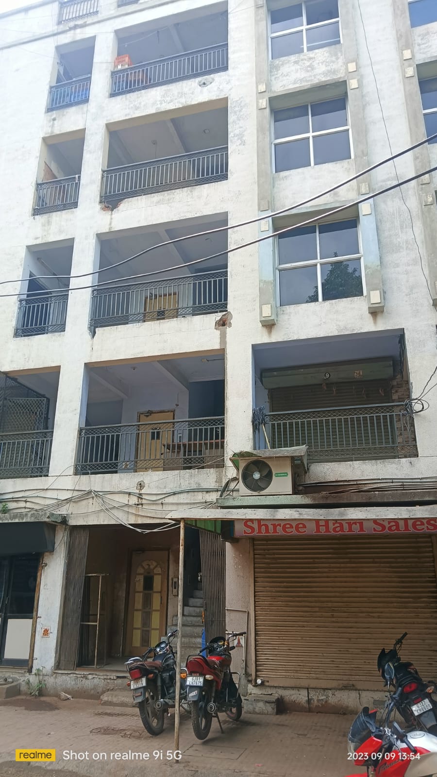 144.44 SQ.YRD Commercial Shop In Ambawadi, AHEMDABAD
